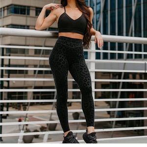 Balance Athletica/Vitality Lux Panther Pant size medium